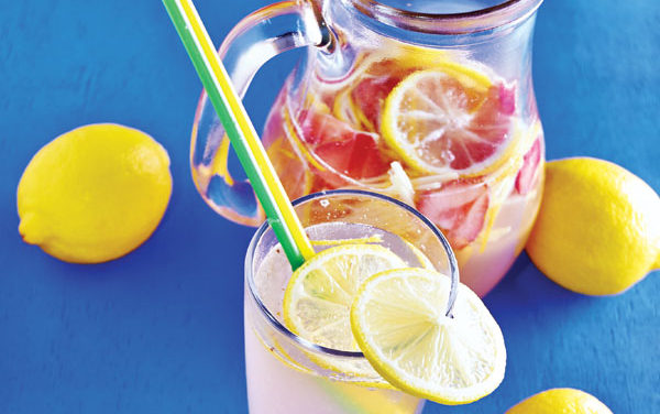 Drinks by the Poolside