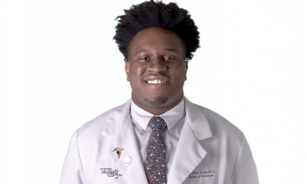 Dr. Deric Lovett, DC