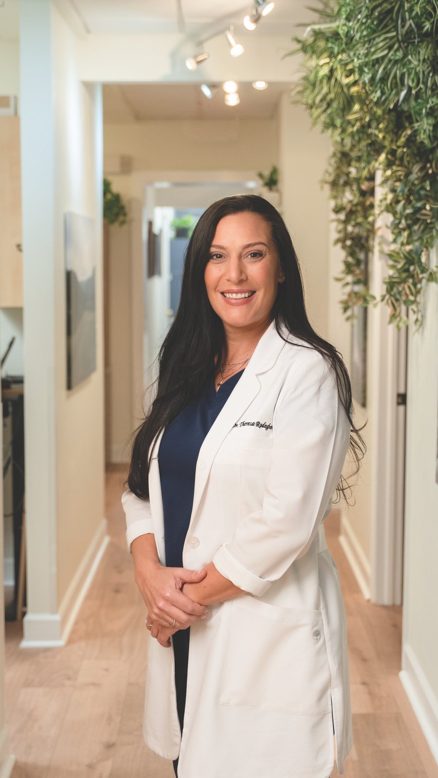 Dr. Theresa Rodeghero Dr. Theresa Rodeghero